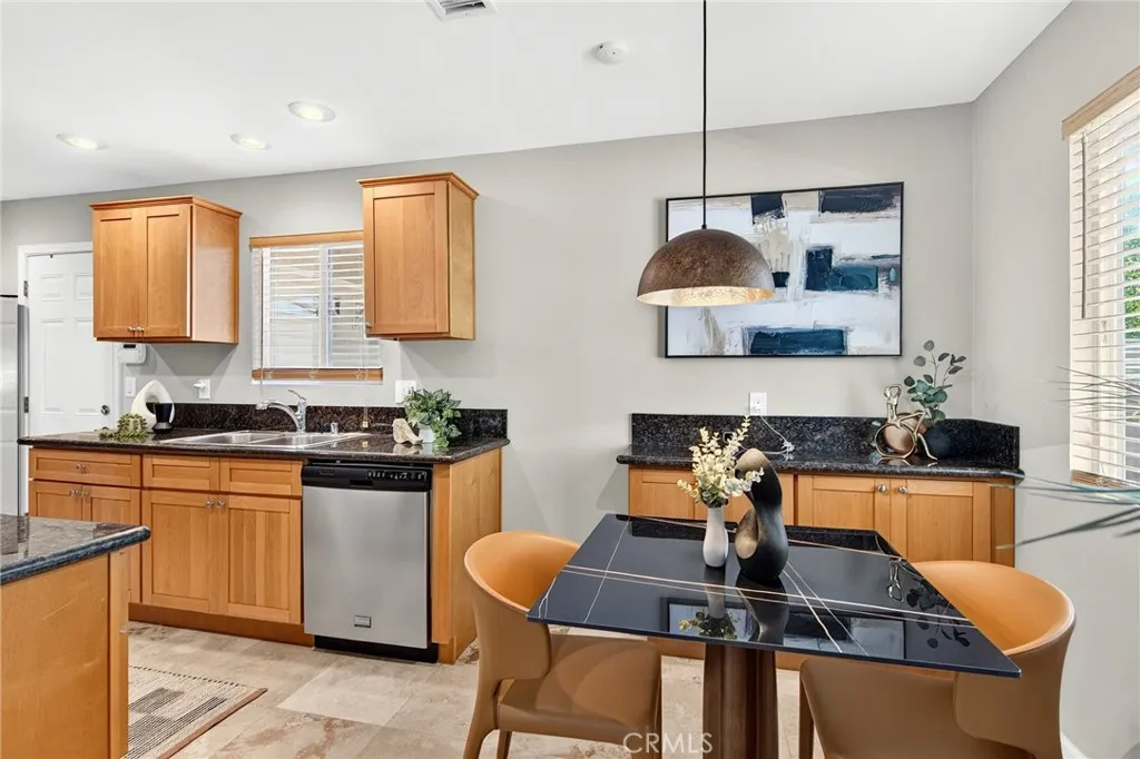 https://cdn.realtyfeed.com/cdn/127/306781186/4b70d2827cb5e4292bb26283e61a9379.webp