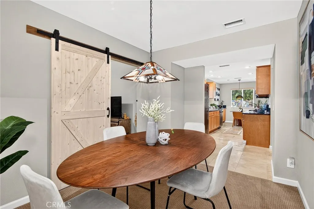 https://cdn.realtyfeed.com/cdn/127/306781186/f89f346920414aa4a66264a11993c81d.webp