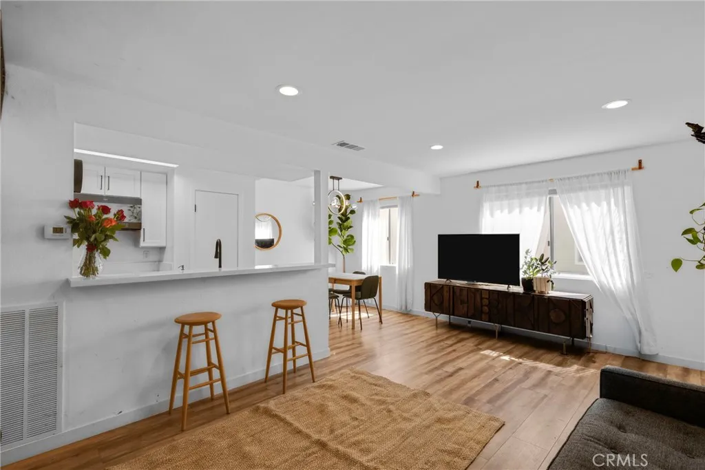 Azusa, CA 91702