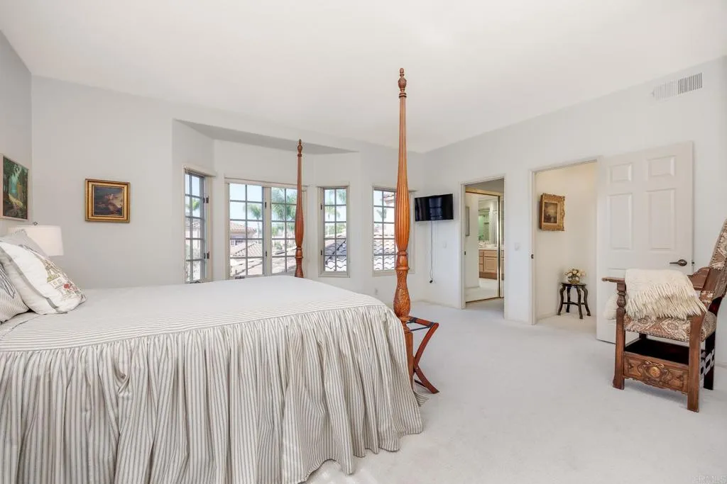 https://cdn.realtyfeed.com/cdn/127/306781357/6ca1162d442f02184529668f4e0af7bf.webp