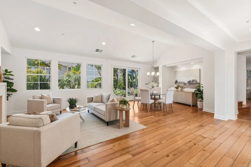 https://cdn.realtyfeed.com/cdn/127/306781481/3325772e0be5be204ef7e19149b1ee06.webp
