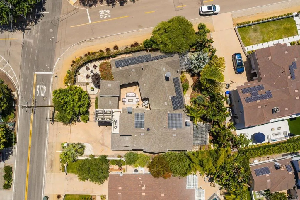 https://cdn.realtyfeed.com/cdn/127/306781481/3be95e48bdfd004d78057b827e892121.webp