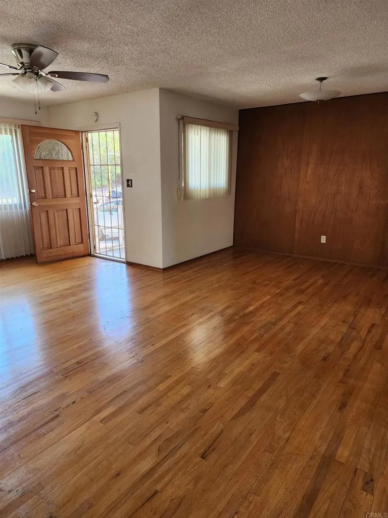 https://cdn.realtyfeed.com/cdn/127/306781485/1a8fa1223ecb7e443c690f081445f862.webp