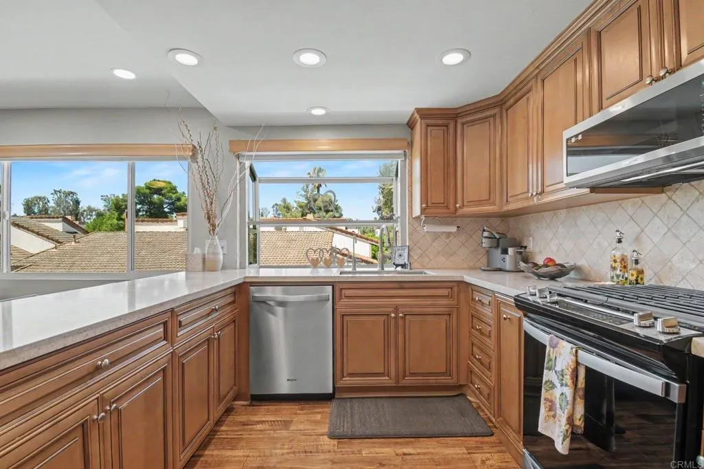 Photo #7: PTP2605782 Listing: Photo #7