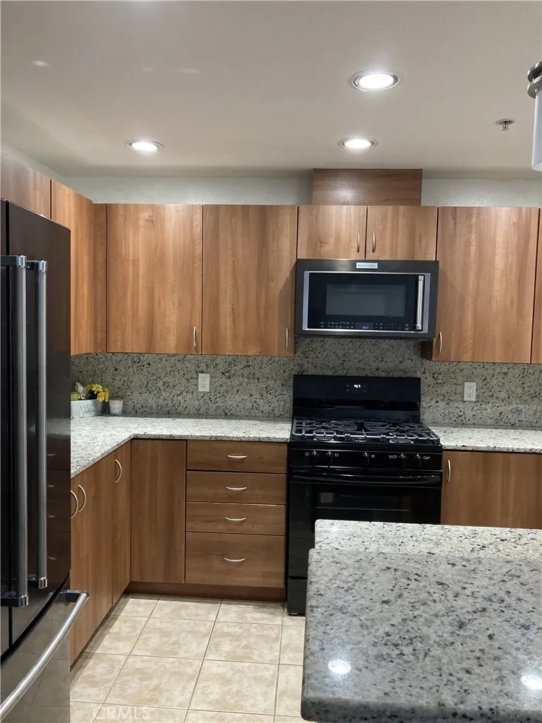 Photo #6: TR26166112 Listing: Photo #6