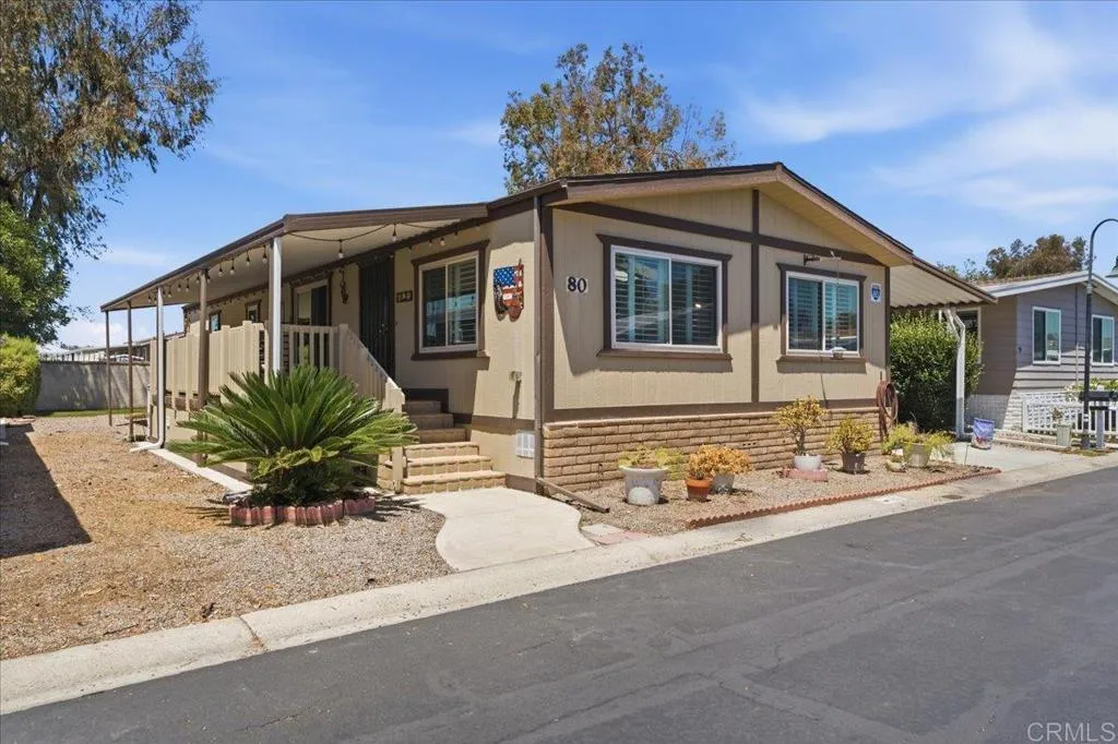 https://cdn.realtyfeed.com/cdn/127/306781528/2d1c2e503e78b505cce49d3245ef9306.webp