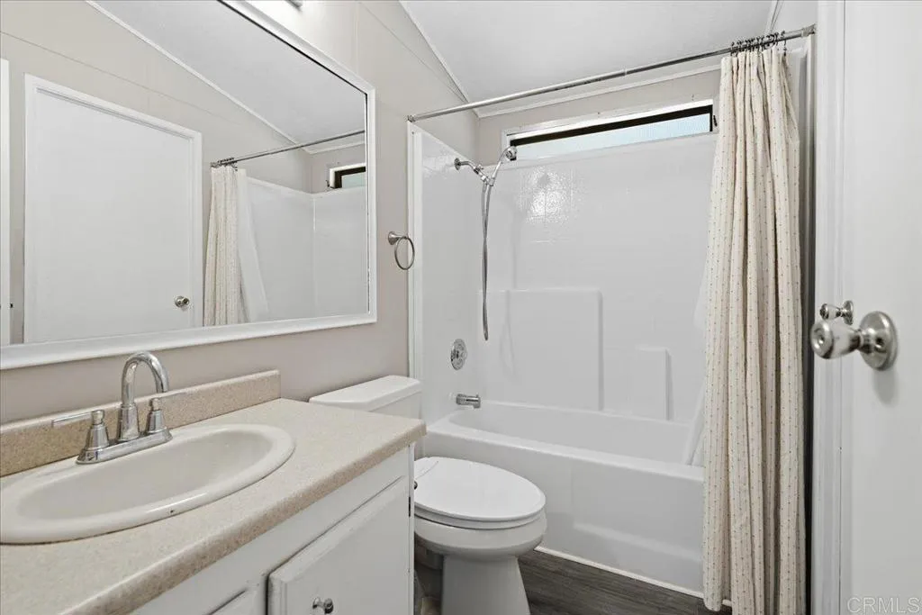 https://cdn.realtyfeed.com/cdn/127/306781528/c090df5c207cd1137fee7a3868e05aa2.webp