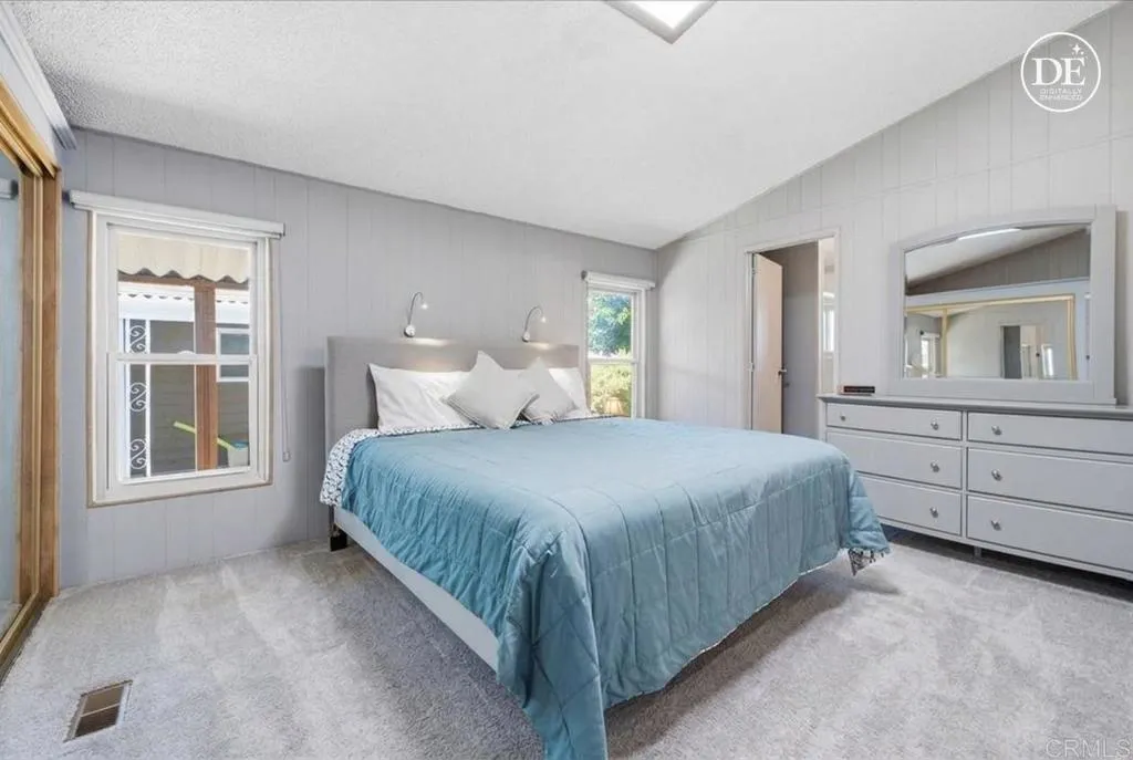 https://cdn.realtyfeed.com/cdn/127/306781528/cd1ffe8d34928ca6bf75445f6ac70a29.webp