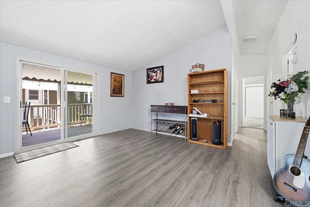 https://cdn.realtyfeed.com/cdn/127/306781528/e176a64254d887d871c4d37502fec752.webp