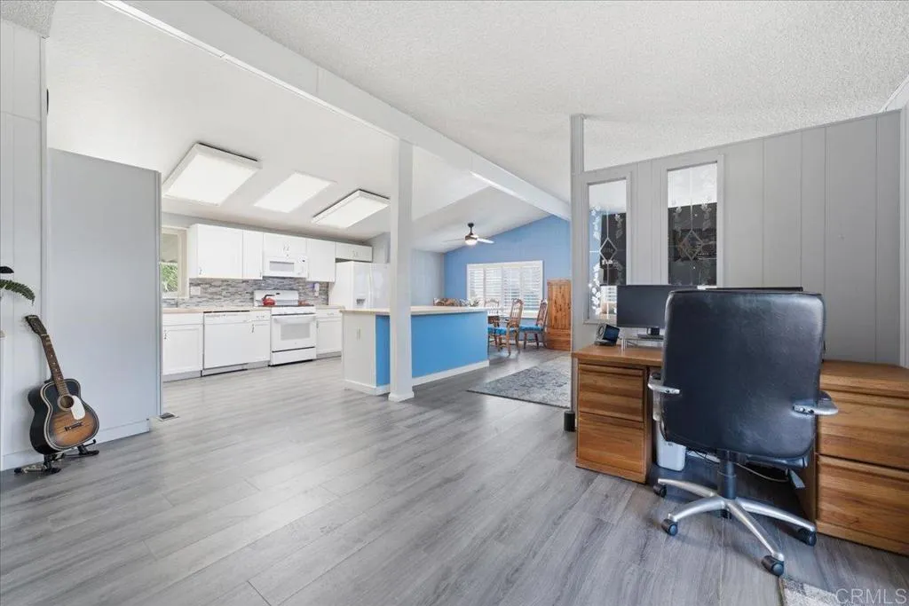 https://cdn.realtyfeed.com/cdn/127/306781528/ee374f59ed29b259f165eabf062c31ea.webp