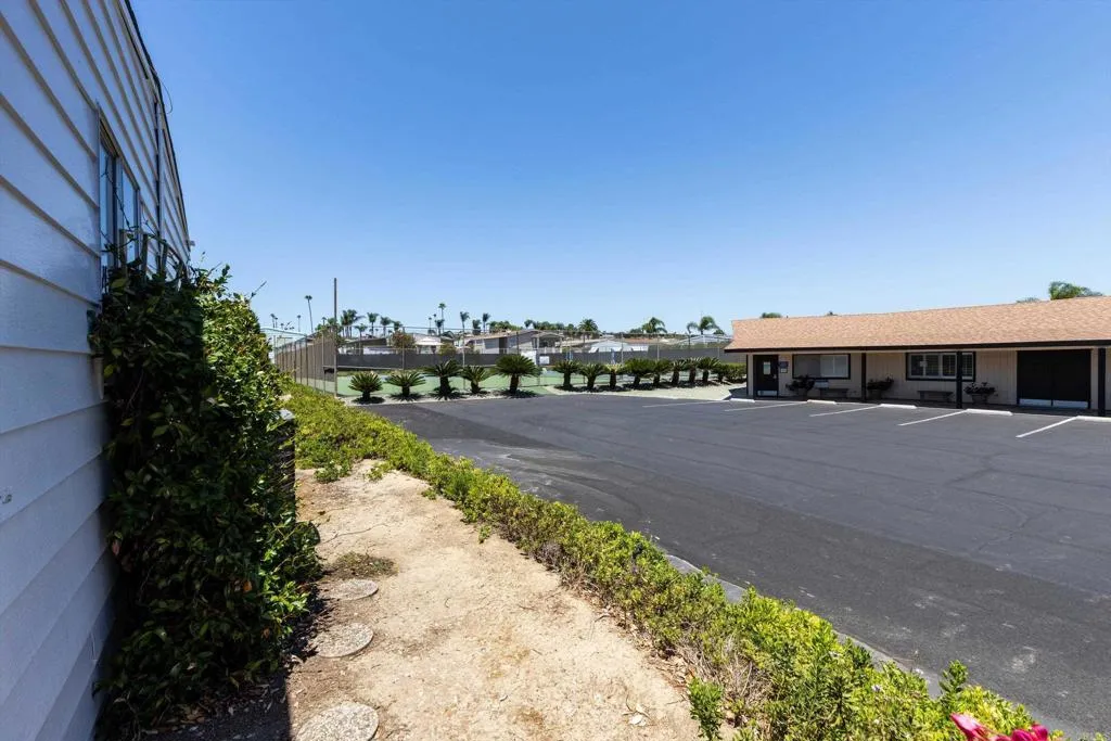 https://cdn.realtyfeed.com/cdn/127/306781529/027c3533f4c254196c84271ce48b419d.webp