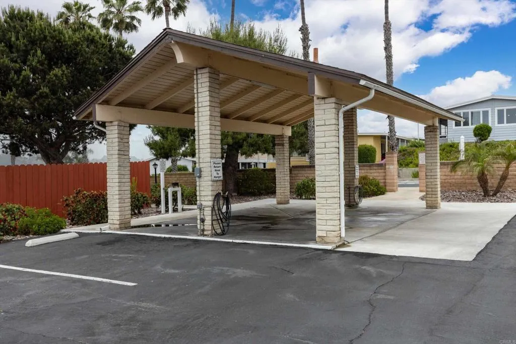 https://cdn.realtyfeed.com/cdn/127/306781529/d0ef6d7e16f5af534126b13b4cf2b332.webp