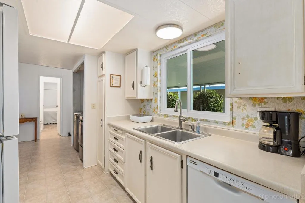 https://cdn.realtyfeed.com/cdn/127/306781529/d13d3f6e4d01951af98751565e945390.webp
