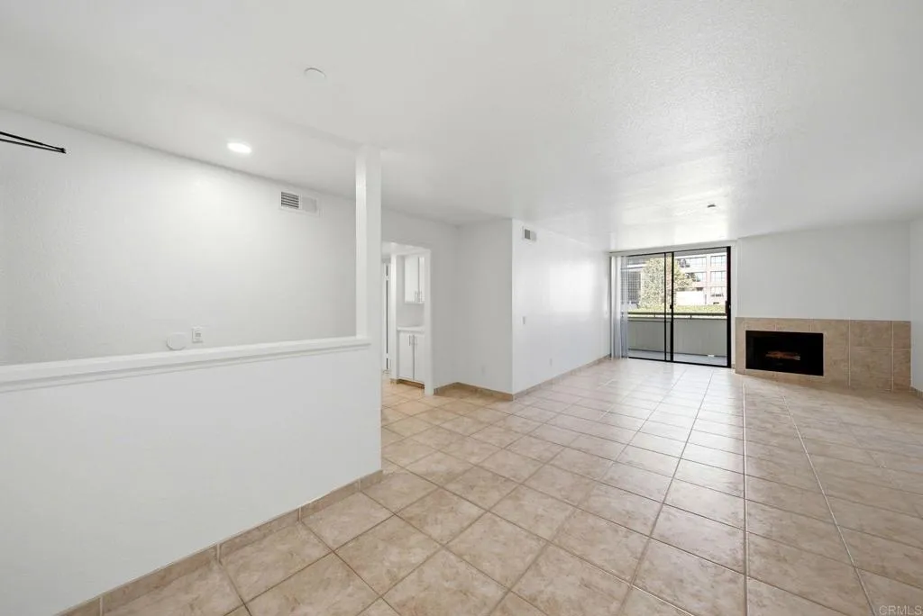 850 State Street Unit 414, San Diego, CA 92101 - Photo 5 of 27, San Diego, CA