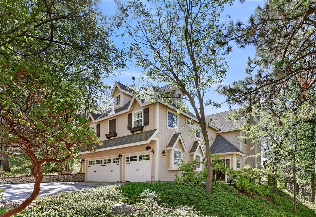 Lake Arrowhead, CA 92352