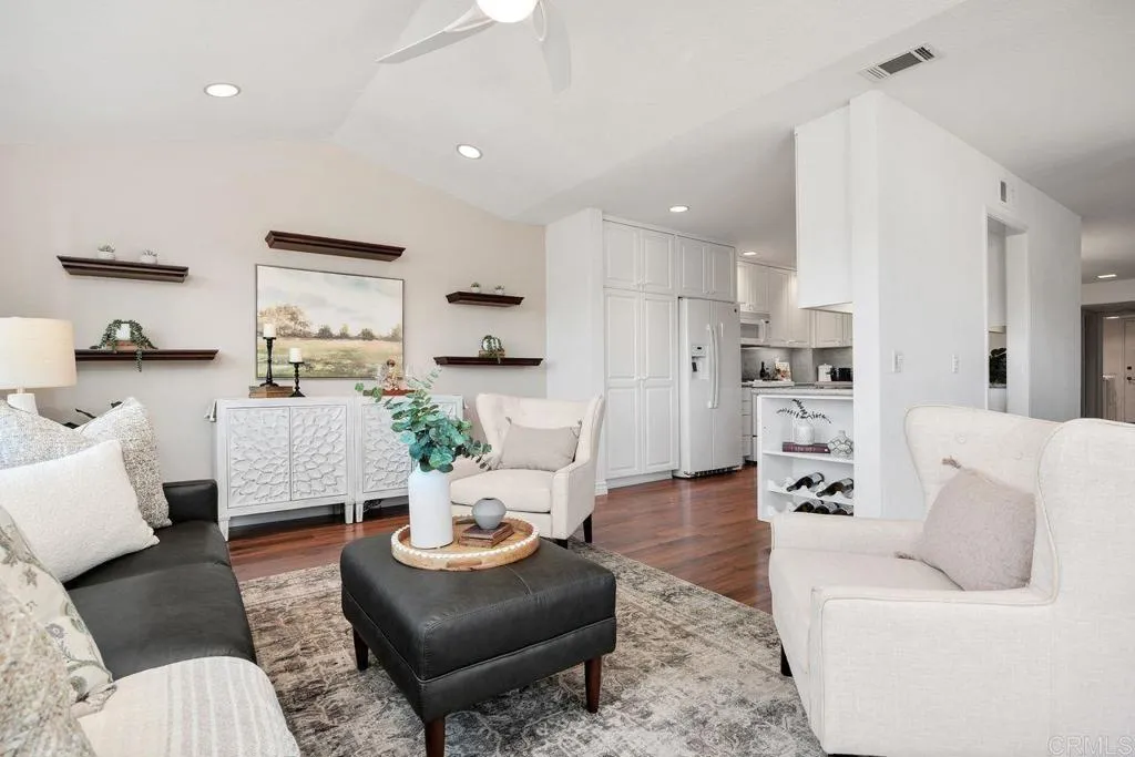 https://cdn.realtyfeed.com/cdn/127/306781653/c1cf465e6a4953e7bb4fe76822919161.webp
