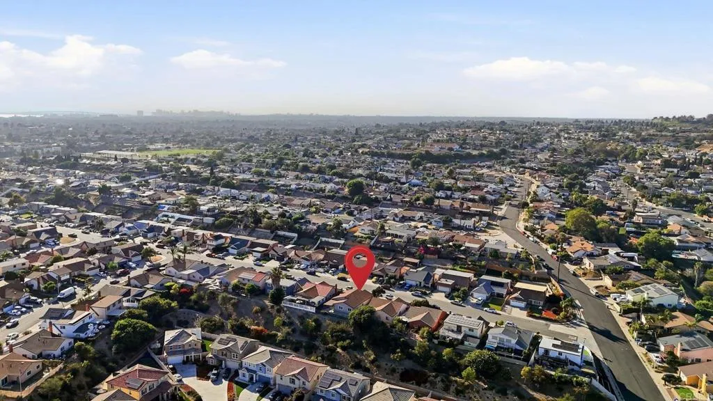 https://cdn.realtyfeed.com/cdn/127/306781658/877b99821d9cca3ee26bbb03ea67b85b.webp