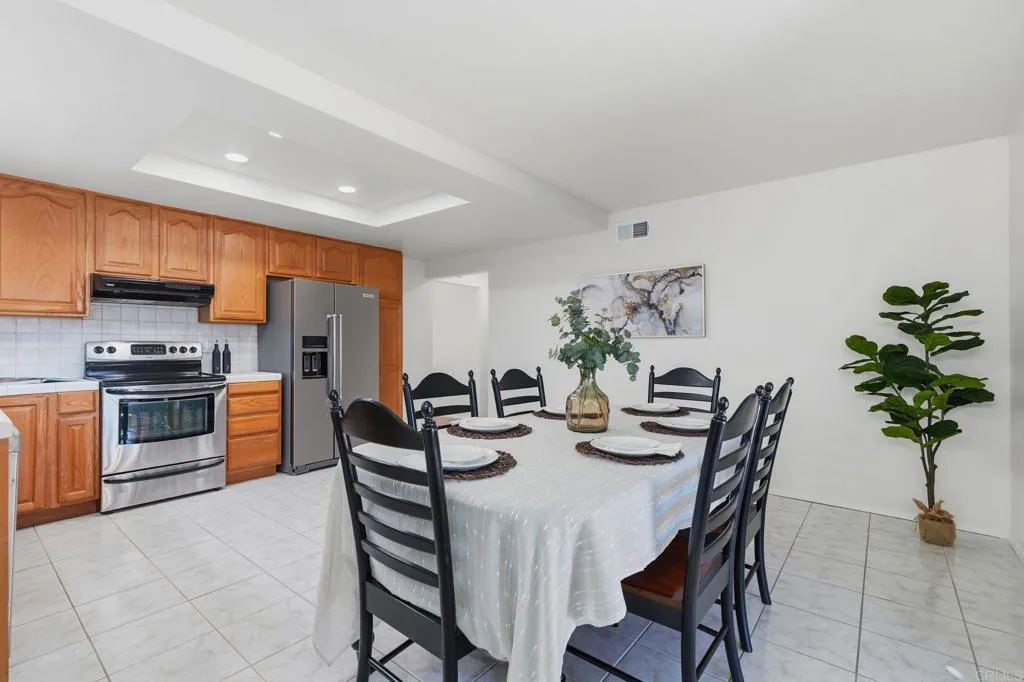 https://cdn.realtyfeed.com/cdn/127/306781658/b3bc3101f6dab771c10a2322633f6e36.webp