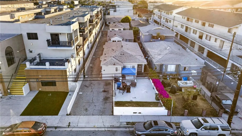 Hawthorne, CA 90250