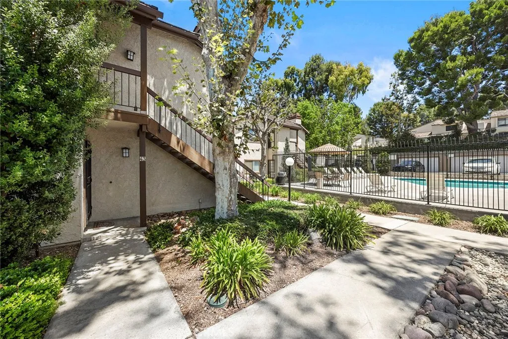 Brea, CA 92821