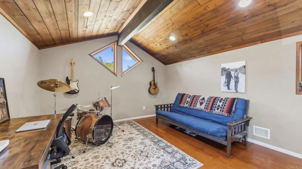 https://cdn.realtyfeed.com/cdn/127/306781708/ca9bafafd2821fcbbc85f61f4d8e639f.webp