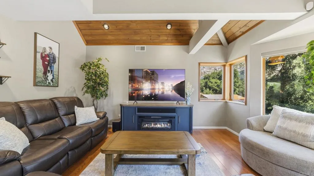 https://cdn.realtyfeed.com/cdn/127/306781708/cdbb36139d9535e9a638cc4918006679.webp