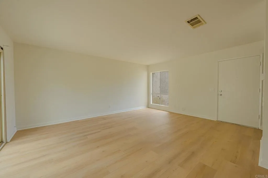 https://cdn.realtyfeed.com/cdn/127/306781718/0fee2885ec5d65096119a7554c4fe6b3.webp