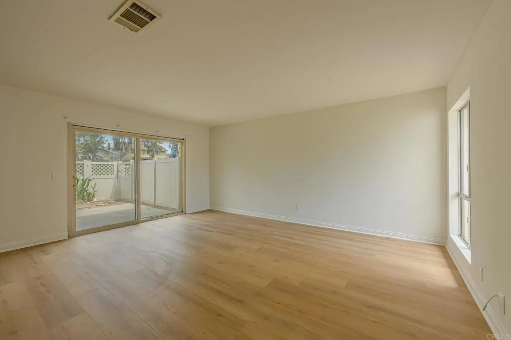 https://cdn.realtyfeed.com/cdn/127/306781718/3bec547305b6aa0e928aa803f27cd848.webp