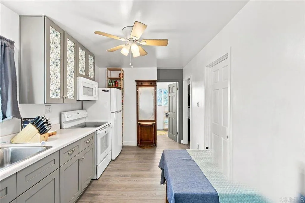 https://cdn.realtyfeed.com/cdn/127/306781719/f294a575057f3238da79130af7f4cd07.webp