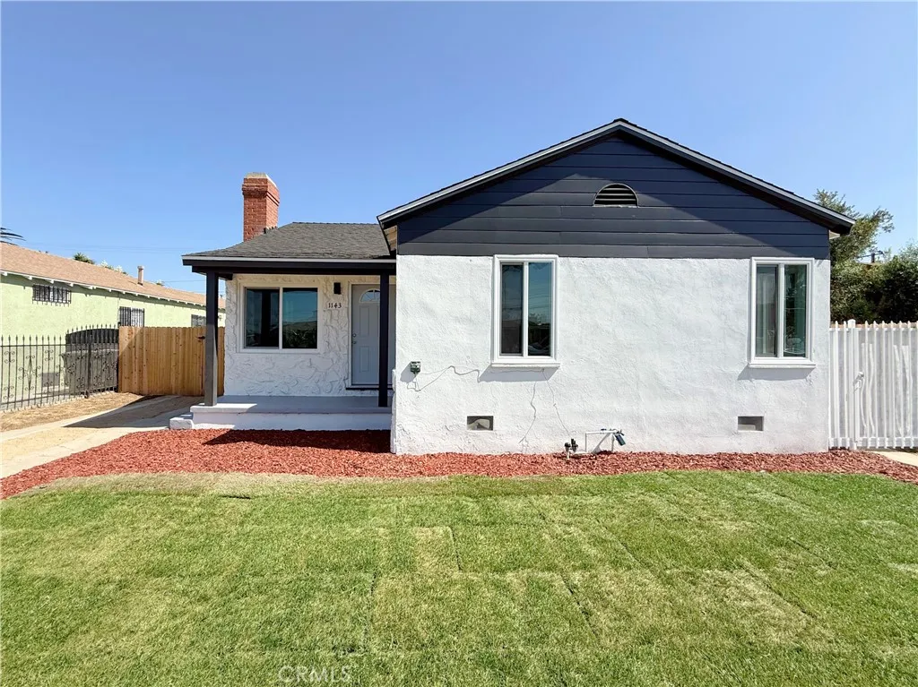 Compton, CA 90220