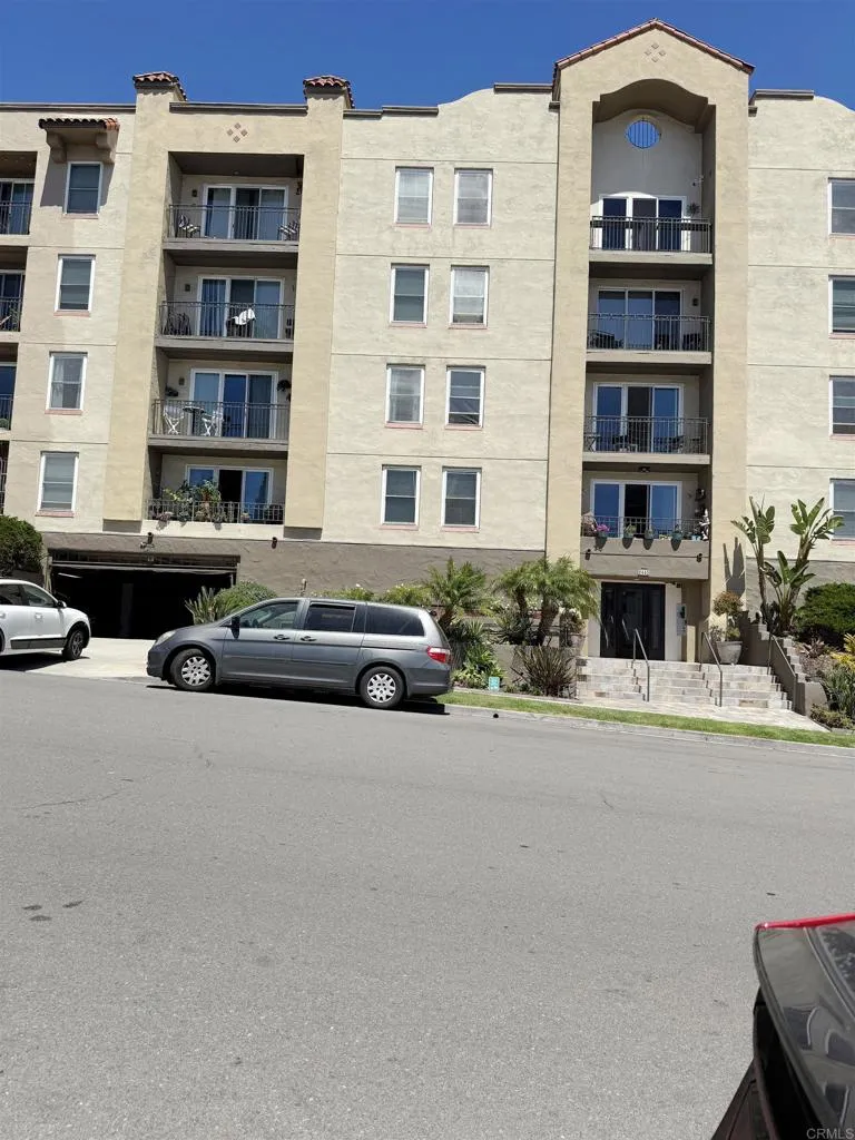 2445 Brant St Unit 501, San Diego, CA 92101 - Main photo, San Diego, CA