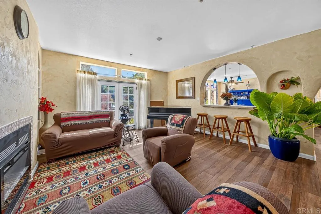 https://cdn.realtyfeed.com/cdn/127/306781767/6837b2e481d108e0e5e159a7465f8185.webp