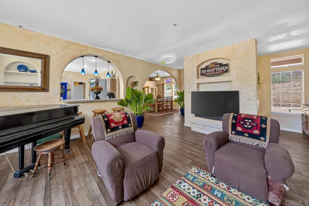 https://cdn.realtyfeed.com/cdn/127/306781767/6c0acd22a96671a8d8234cbddf070b68.webp