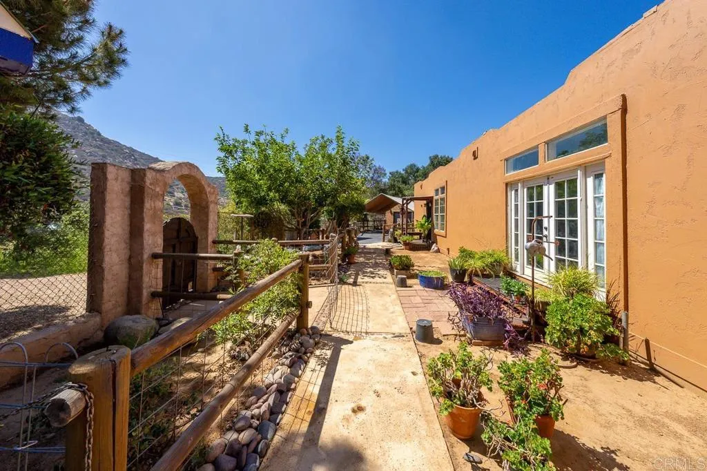 614 Snowden Pl, El Cajon, CA 92019 - Main photo, El Cajon, CA