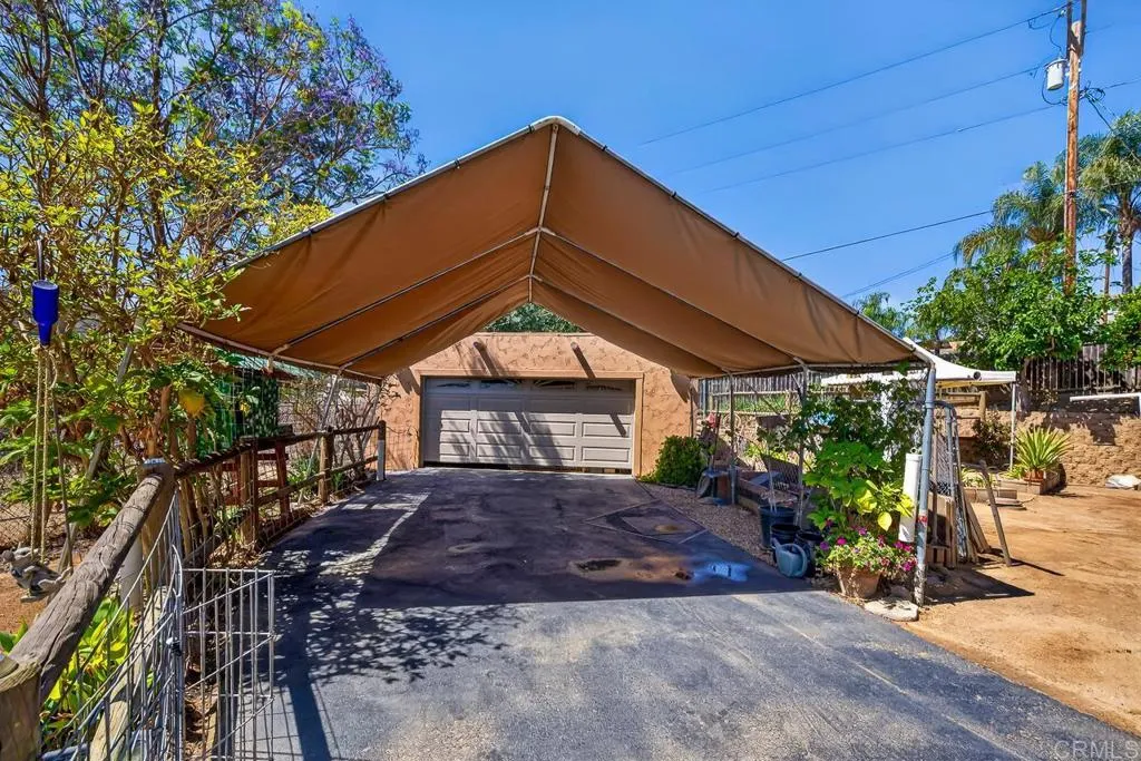 https://cdn.realtyfeed.com/cdn/127/306781767/b63d5c0a904c08aafca92755fbb8a526.webp