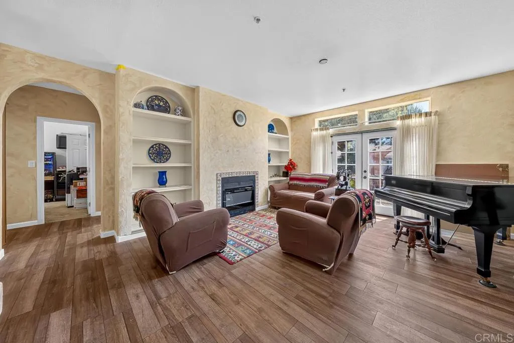 https://cdn.realtyfeed.com/cdn/127/306781767/ecebe2625c6d2e8814fa49c4f42ba76d.webp