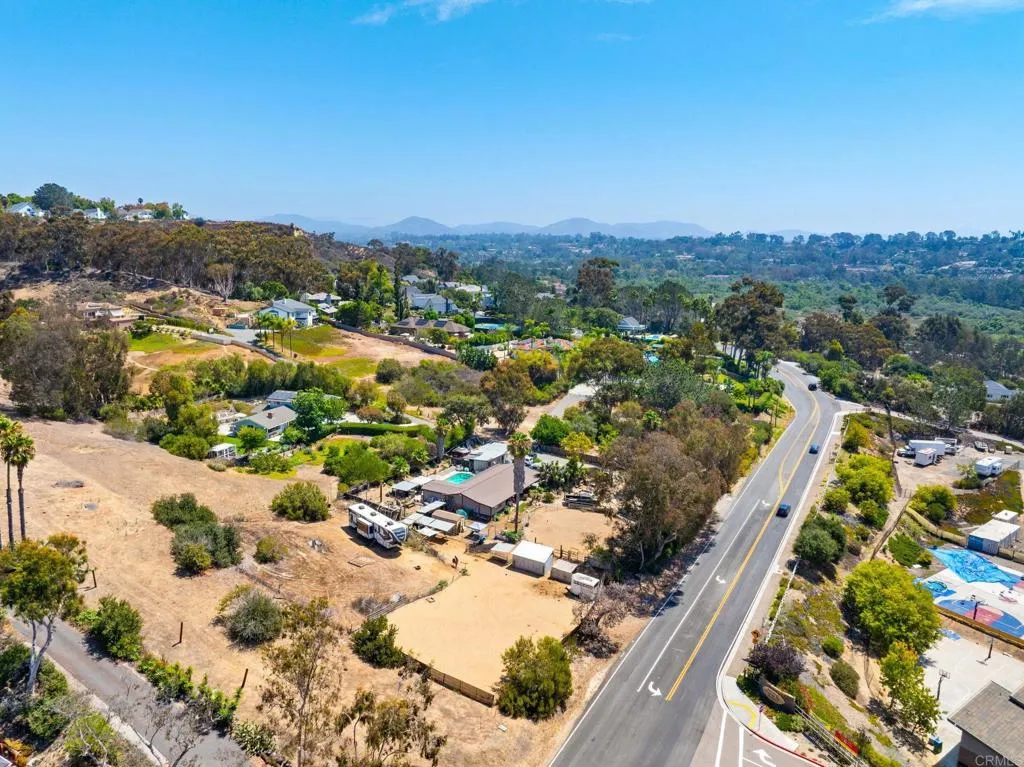 https://cdn.realtyfeed.com/cdn/127/306781780/40ba0244181bf56879452a47e56070fb.webp