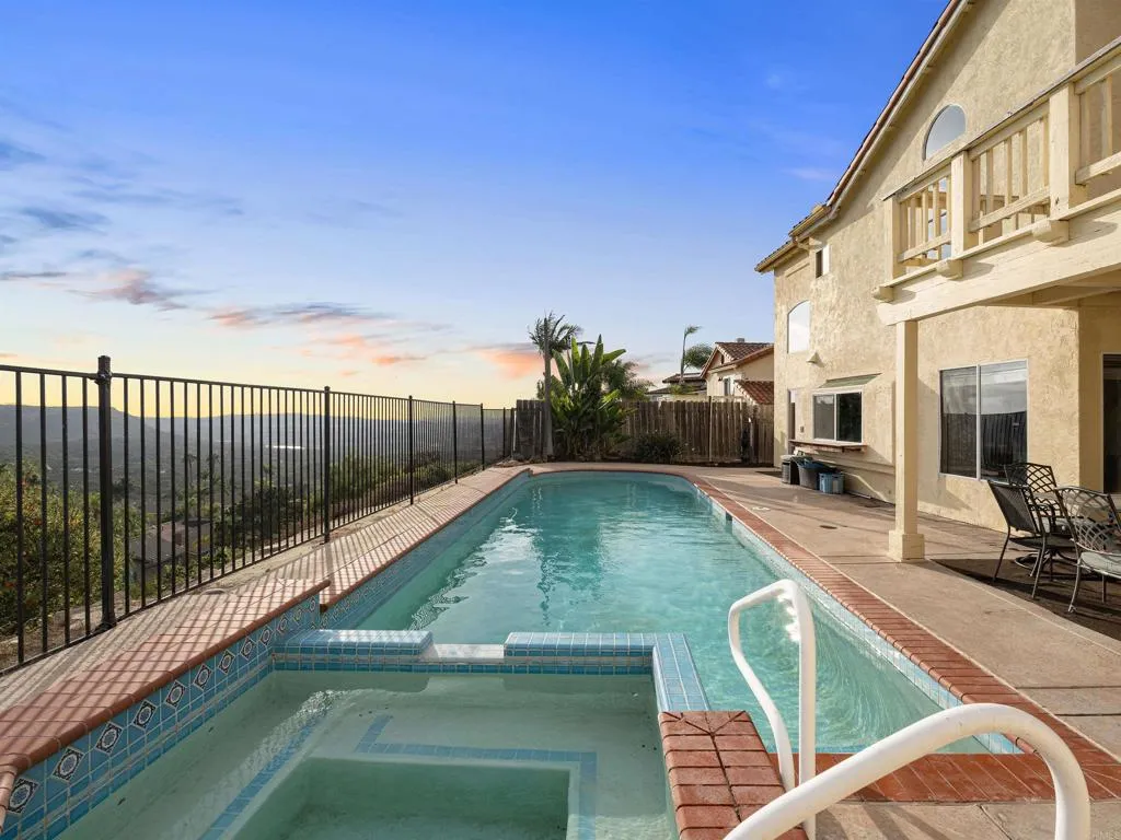 https://cdn.realtyfeed.com/cdn/127/306781790/f70c6c3b8abe839ad302131a848a2230.webp