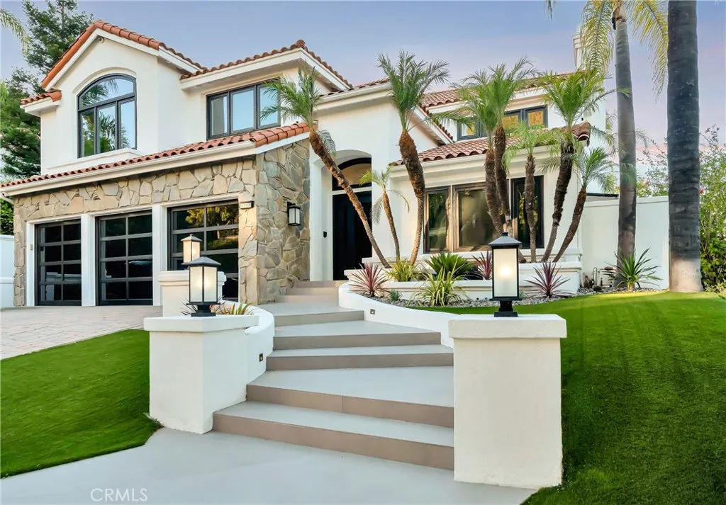 Calabasas, CA 91302