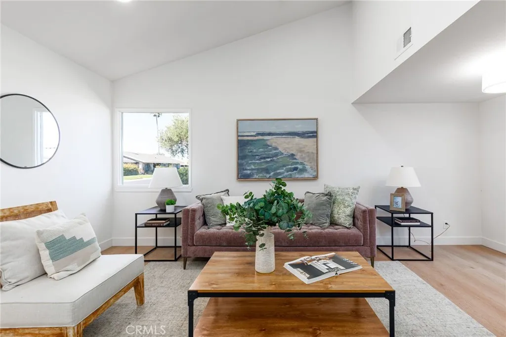 Photo #5: SB26165636 Listing: Photo #5