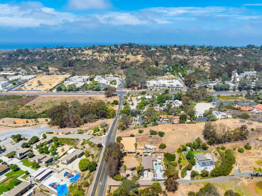 3681 Manchester, Encinitas, CA 92024 - Photo 3 of 18, Encinitas, CA