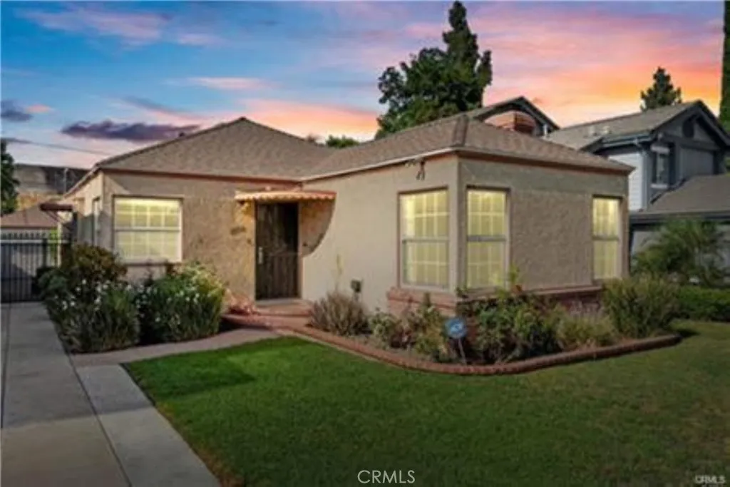 Sherman Oaks, CA 91403