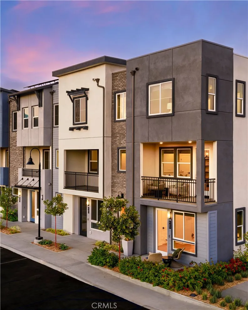 Covina, CA 91722
