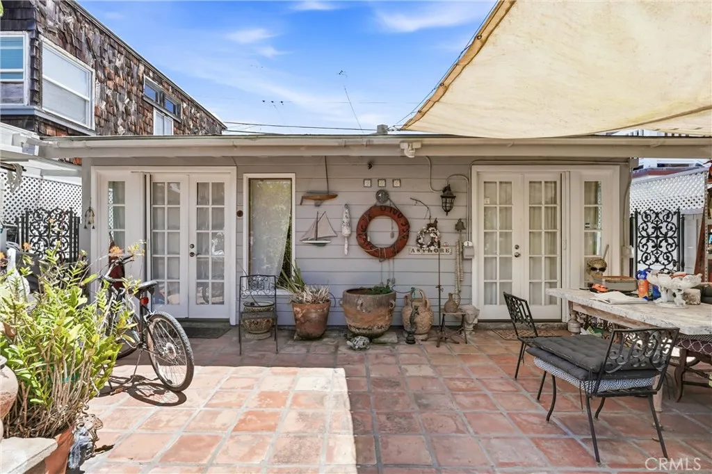 Newport Beach, CA 92662