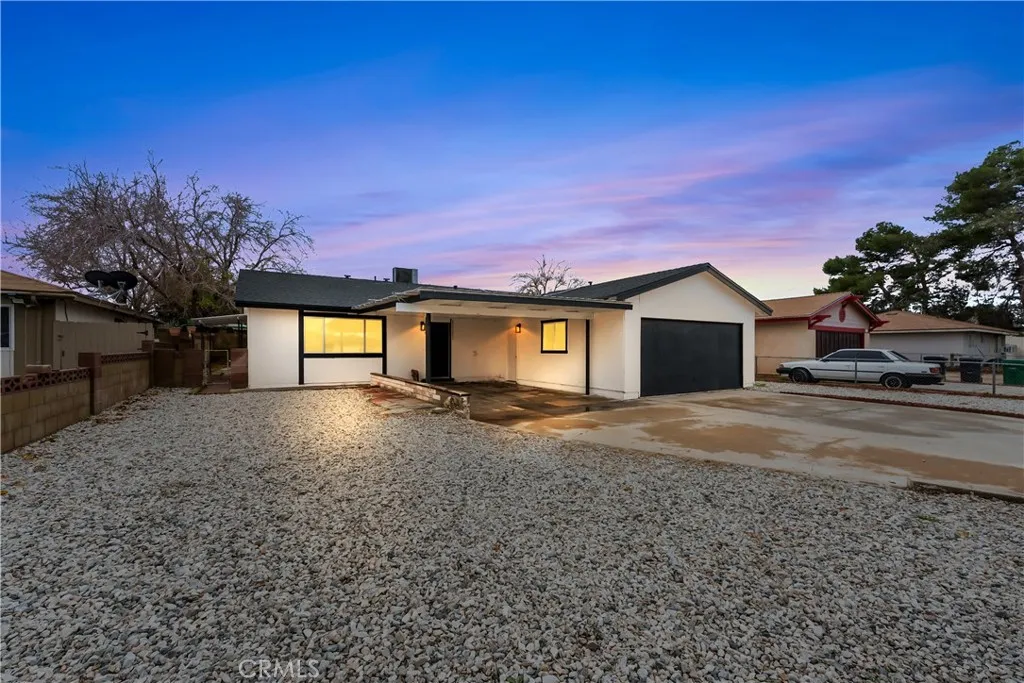 Lancaster, CA 93535