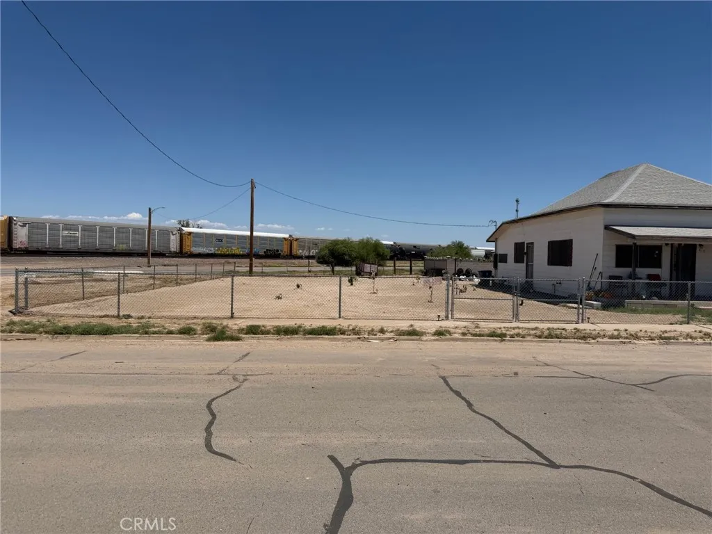 Needles, CA 92363