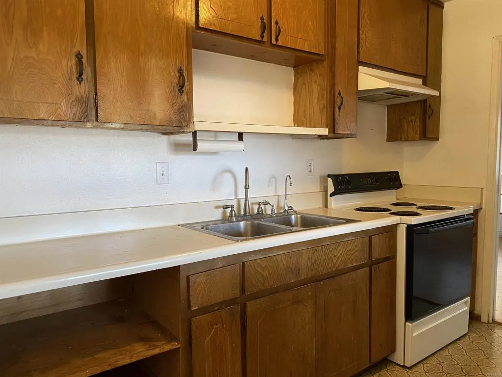 https://cdn.realtyfeed.com/cdn/127/306781874/37cb51b538064fea5259b15cafc82905.webp