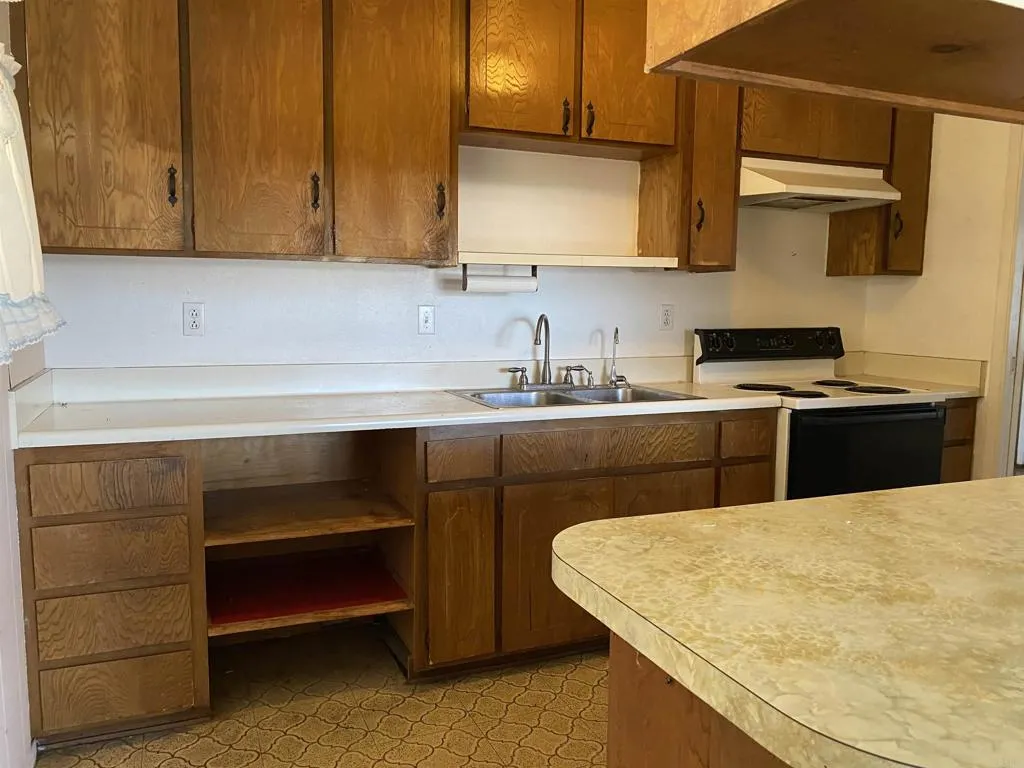 https://cdn.realtyfeed.com/cdn/127/306781874/b110bd54b97aa22061bf36d884bf1bc7.webp
