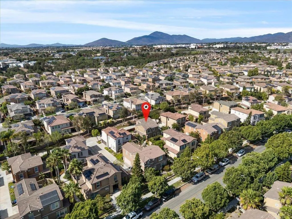 https://cdn.realtyfeed.com/cdn/127/306781886/61ef98ef53a20de2c492e6f2b3b33cf6.webp
