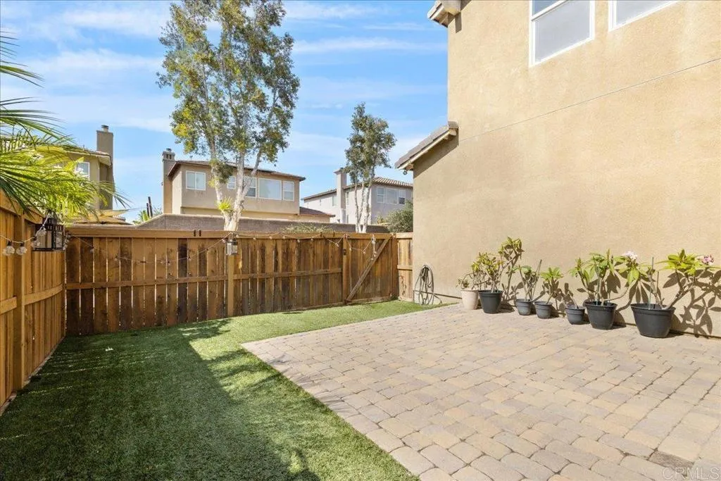 https://cdn.realtyfeed.com/cdn/127/306781886/8e9d26cadee3d31fef1aacd63fda29b9.webp